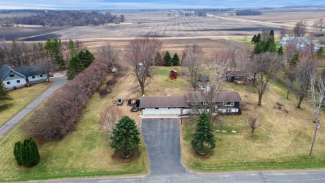 18365 234th Circle Hutchinson MN 55350