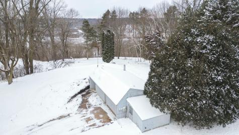 1516 Twin Springs Road Houlton WI 54082