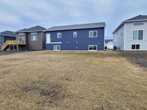 2308 36th Avenue S Moorhead MN 56560