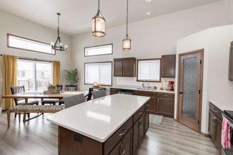 2750 10th Street W West Fargo ND 58078