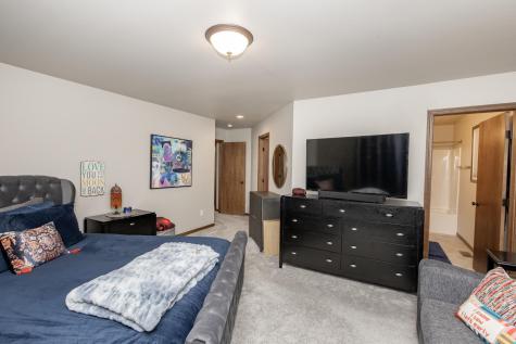 2750 10th Street W West Fargo ND 58078