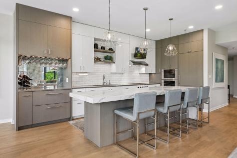 215 10th Avenue S Minneapolis MN 55415
