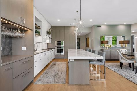 215 10th Avenue S Minneapolis MN 55415