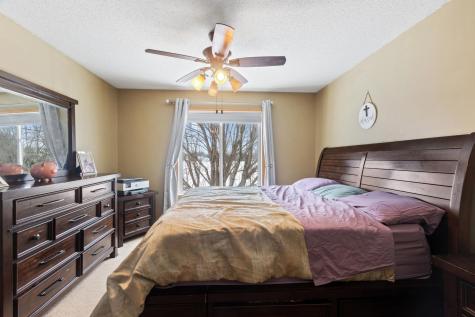9811 Hamlet Lane S Cottage Grove MN 55016