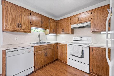 7517 Xerxes Avenue N Brooklyn Park MN 55444