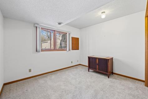 7517 Xerxes Avenue N Brooklyn Park MN 55444