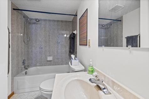7517 Xerxes Avenue N Brooklyn Park MN 55444