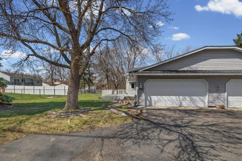 7517 Xerxes Avenue N Brooklyn Park MN 55444