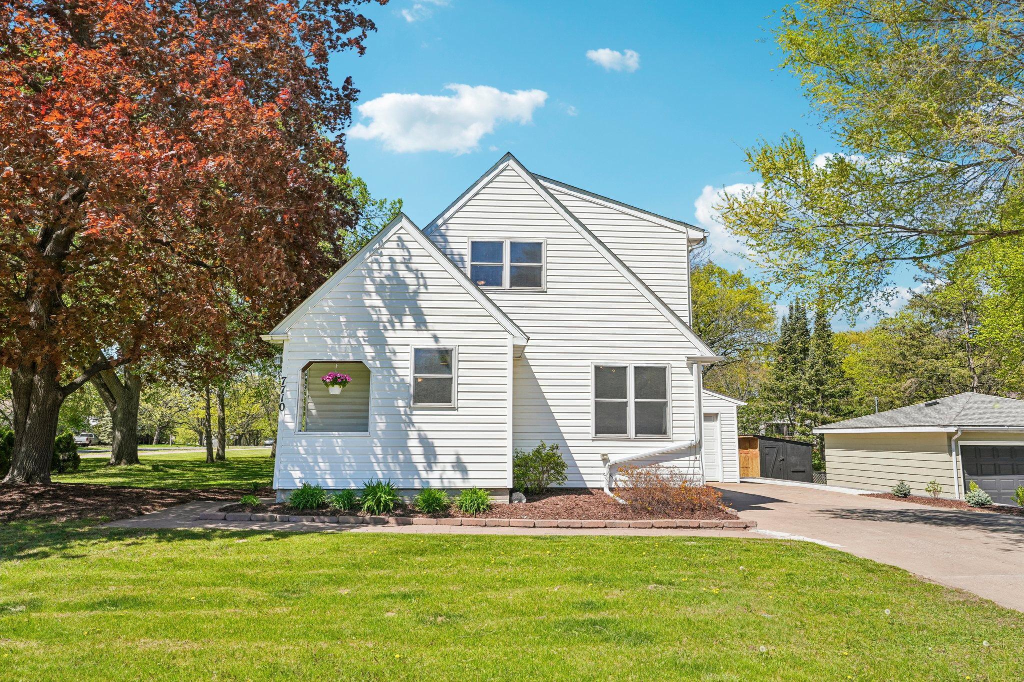 7710 Groveland Road Mounds View MN 55112