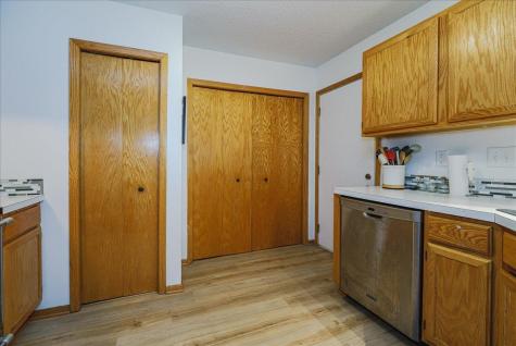 1845 Donegal Drive Woodbury MN 55125
