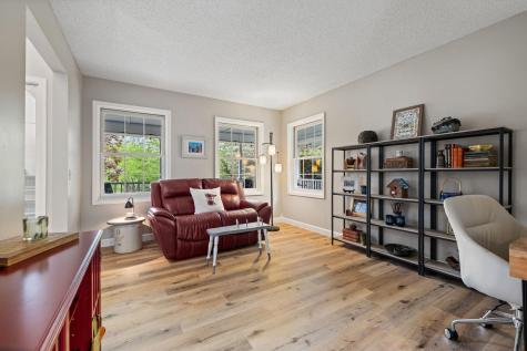 31789 Lakeway Drive NE Cambridge MN 55008