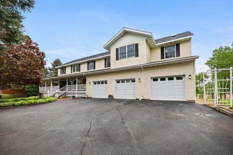 31789 Lakeway Drive NE Cambridge MN 55008