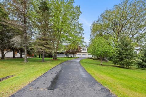 31789 Lakeway Drive NE Cambridge MN 55008