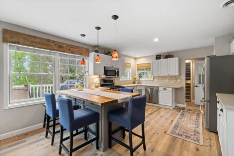 31789 Lakeway Drive NE Cambridge MN 55008