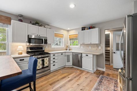 31789 Lakeway Drive NE Cambridge MN 55008