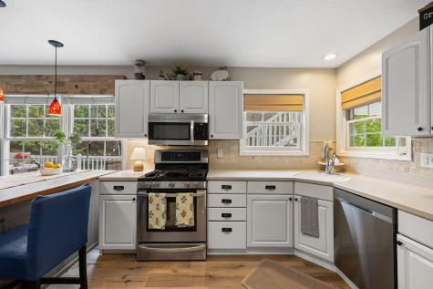 31789 Lakeway Drive NE Cambridge MN 55008
