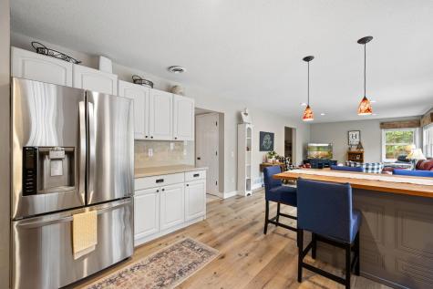 31789 Lakeway Drive NE Cambridge MN 55008