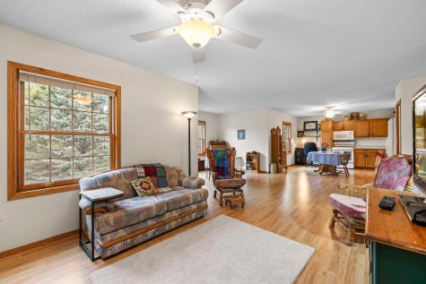 31789 Lakeway Drive NE Cambridge MN 55008