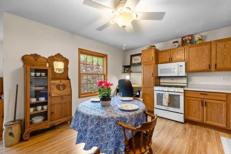 31789 Lakeway Drive NE Cambridge MN 55008