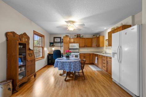 31789 Lakeway Drive NE Cambridge MN 55008