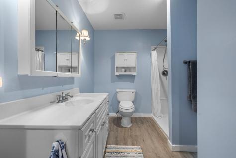 31789 Lakeway Drive NE Cambridge MN 55008