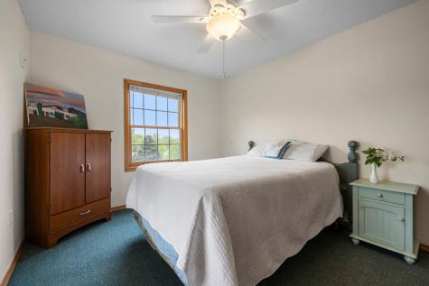 31789 Lakeway Drive NE Cambridge MN 55008
