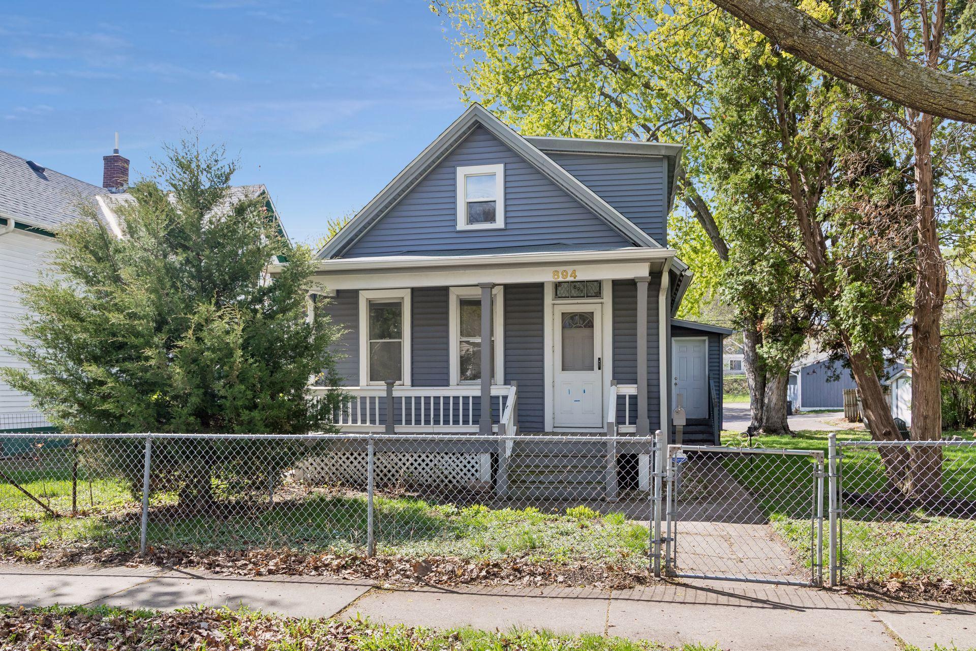 894 Euclid Street Saint Paul MN 55106