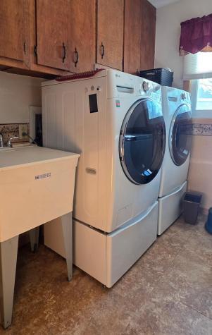 925 Riverview Drive Valley City ND 58072