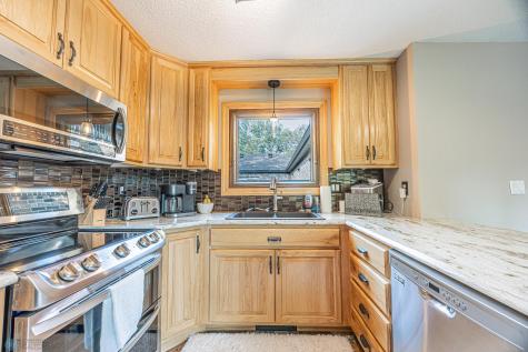 204 Oxbow Circle Oxbow ND 58047