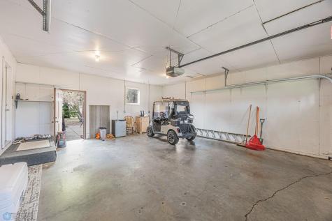 204 Oxbow Circle Oxbow ND 58047