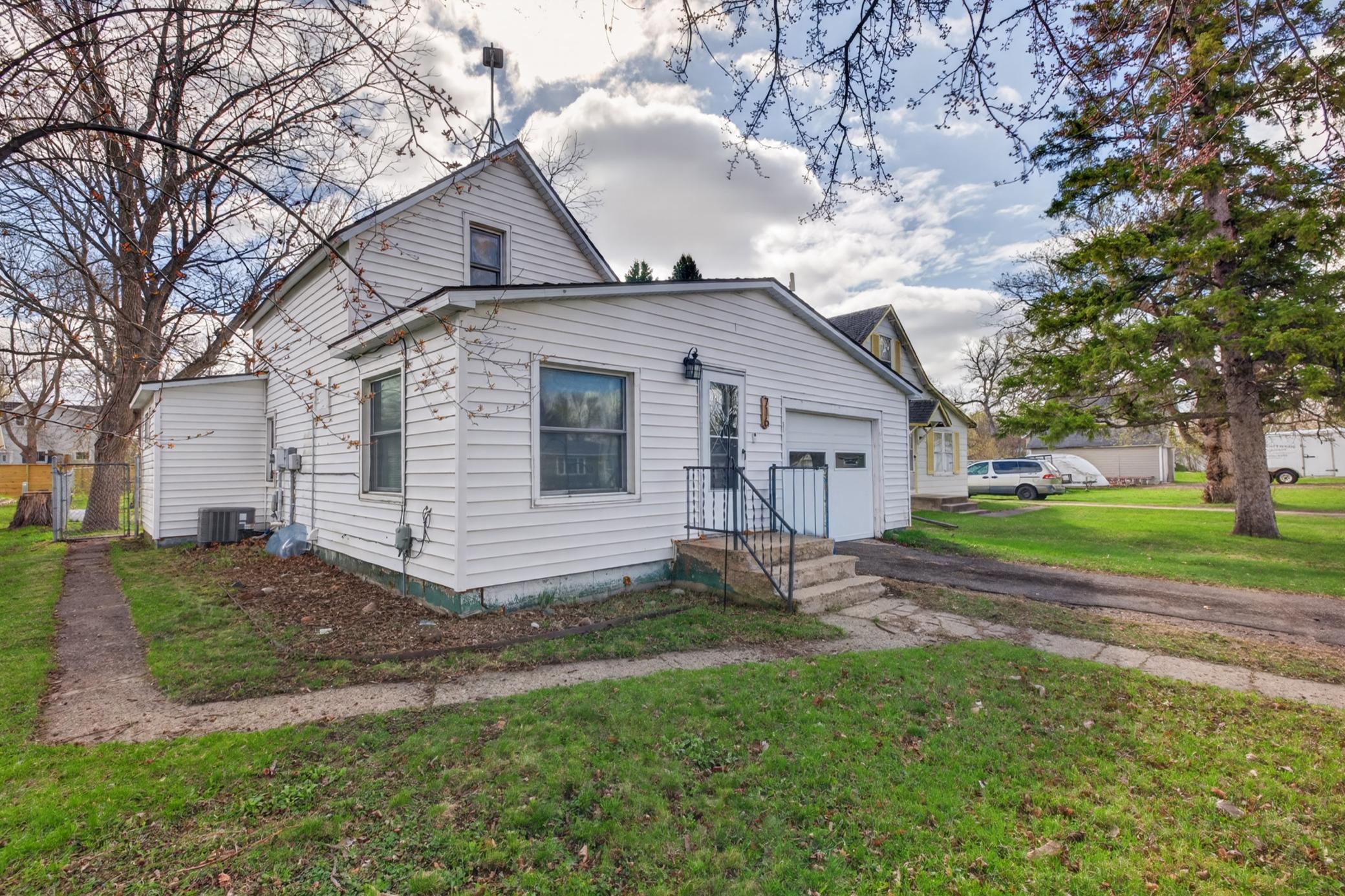 716 2nd Street Hawley MN 56549