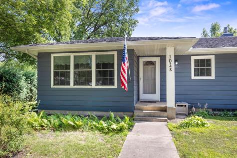 1028 13th Street E Glencoe MN 55336