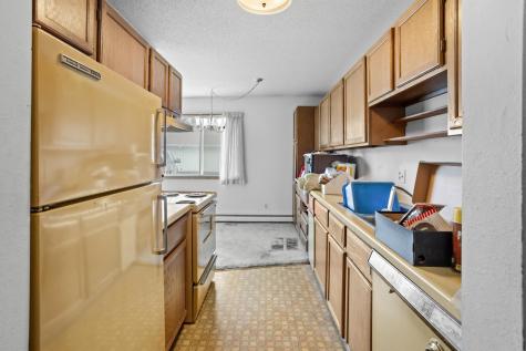 3301 Cherry Lane N Fargo ND 58102