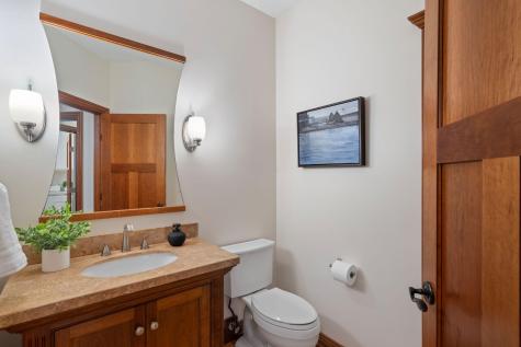 208 E Lake Street Waconia MN 55387