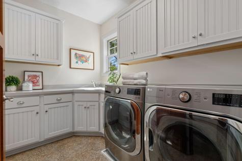 208 E Lake Street Waconia MN 55387