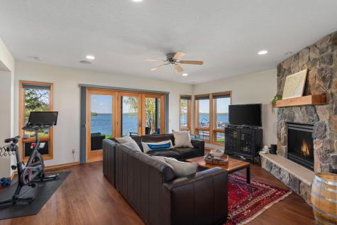 208 E Lake Street Waconia MN 55387