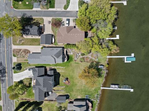 208 E Lake Street Waconia MN 55387