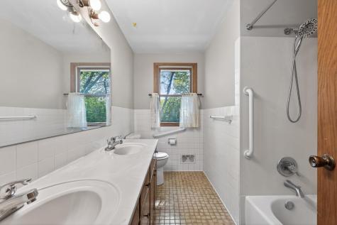 2431 Francis Street South Saint Paul MN 55075