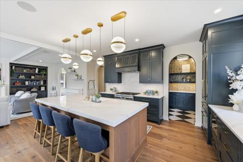 124 Chicago Avenue N Wayzata MN 55391