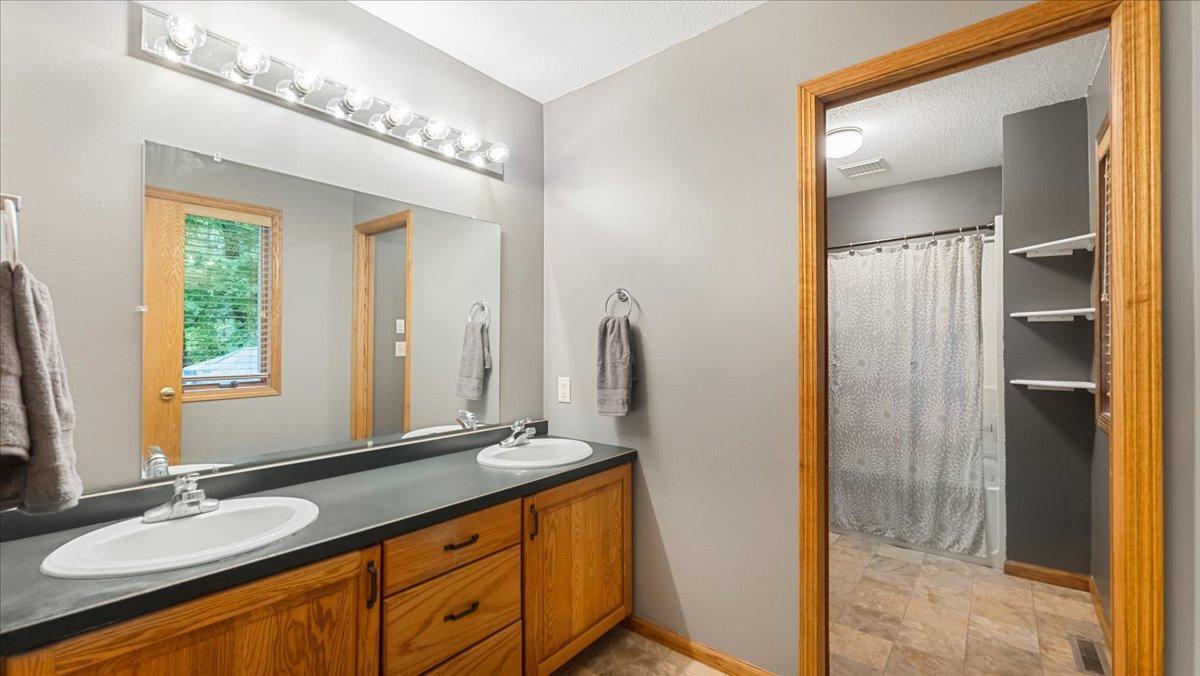 151 Bluffs Road NW Alexandria MN 56308