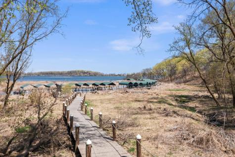 4215 Halsteads Bay Lane Excelsior MN 55331