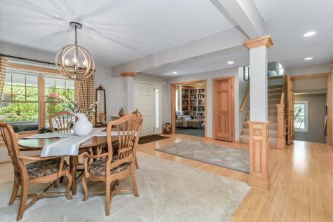 472 Vadnais Lake Drive Vadnais Heights MN 55127