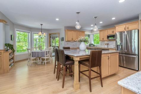 472 Vadnais Lake Drive Vadnais Heights MN 55127