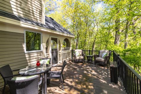 472 Vadnais Lake Drive Vadnais Heights MN 55127