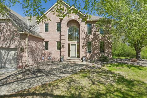 5754 Pond Drive Shoreview MN 55126