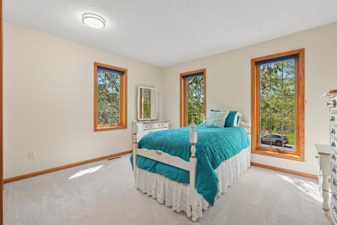 5754 Pond Drive Shoreview MN 55126