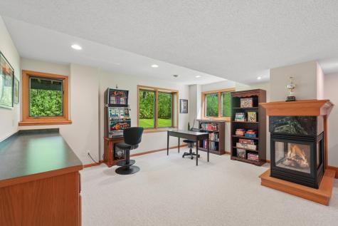5754 Pond Drive Shoreview MN 55126