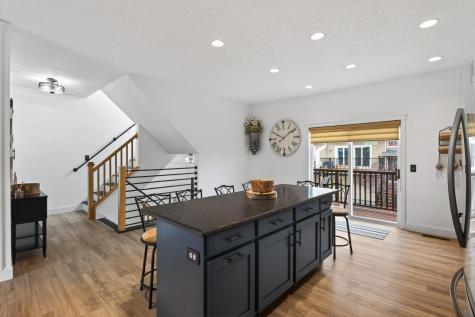 4372 Victor Path Hugo MN 55038