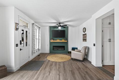 4372 Victor Path Hugo MN 55038
