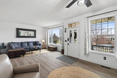 4372 Victor Path Hugo MN 55038